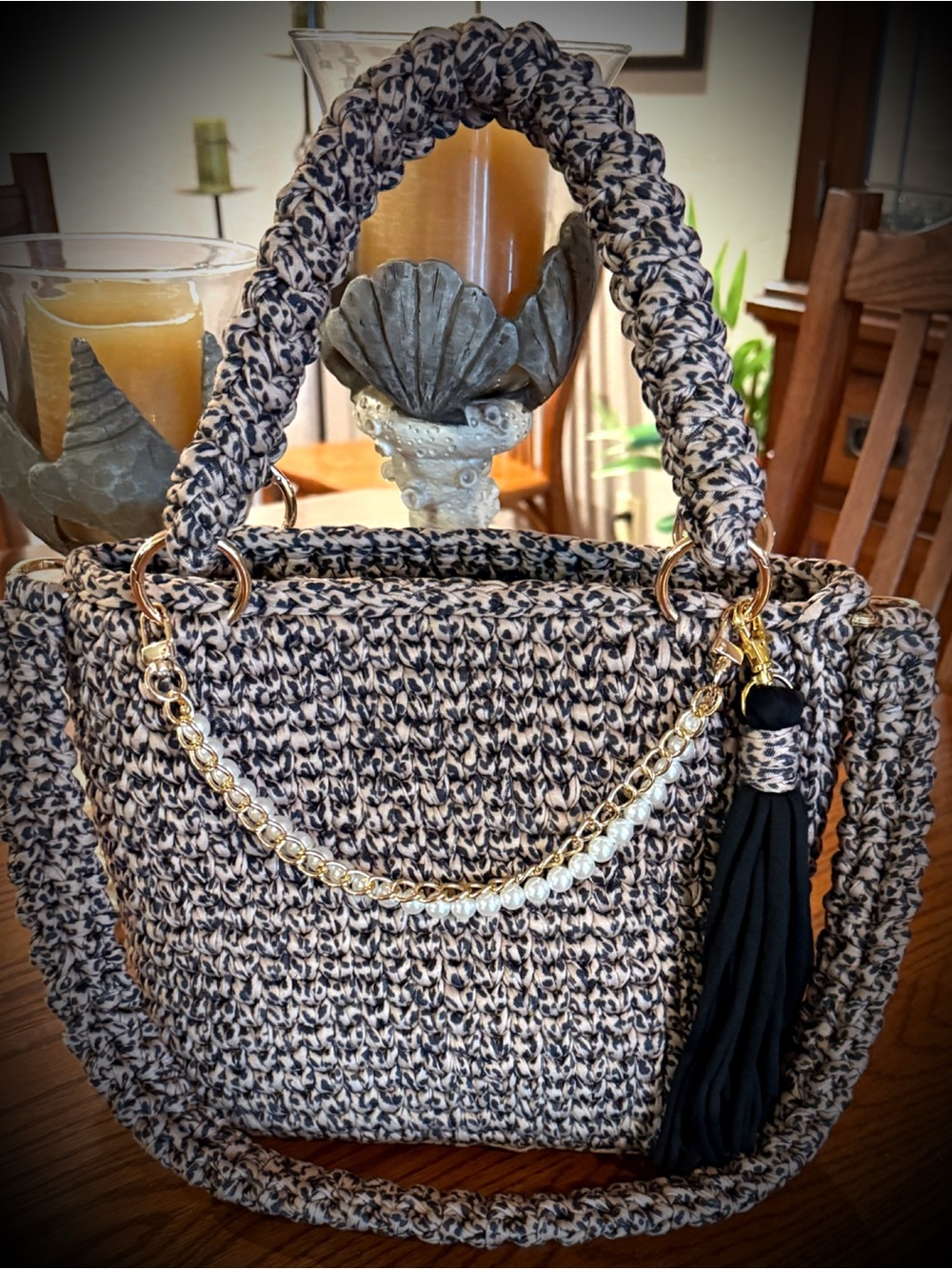 Woven Knit Top-Handle Tote Bag - Black & Cream